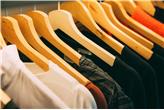 Fast fashion: zagrożenie dla środowiska i ludzi – prawda o taniej modzie