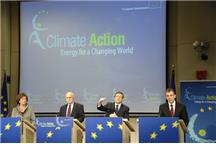 Redukcja emisji CO2 w UE ma sięgnąć 40% względem 1990 roku Redukcja emisji CO2 w UE ma sięgnąć 40% względem 1990 roku
