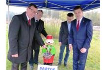 Poidełko ma kształt klauna o imieniu Bartek Poidełko ma kształt klauna o imieniu Bartek